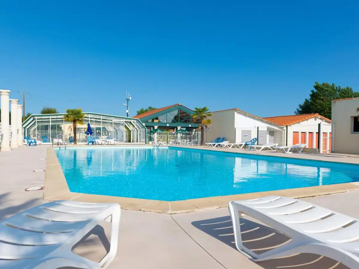 camping with swimming pools vendee